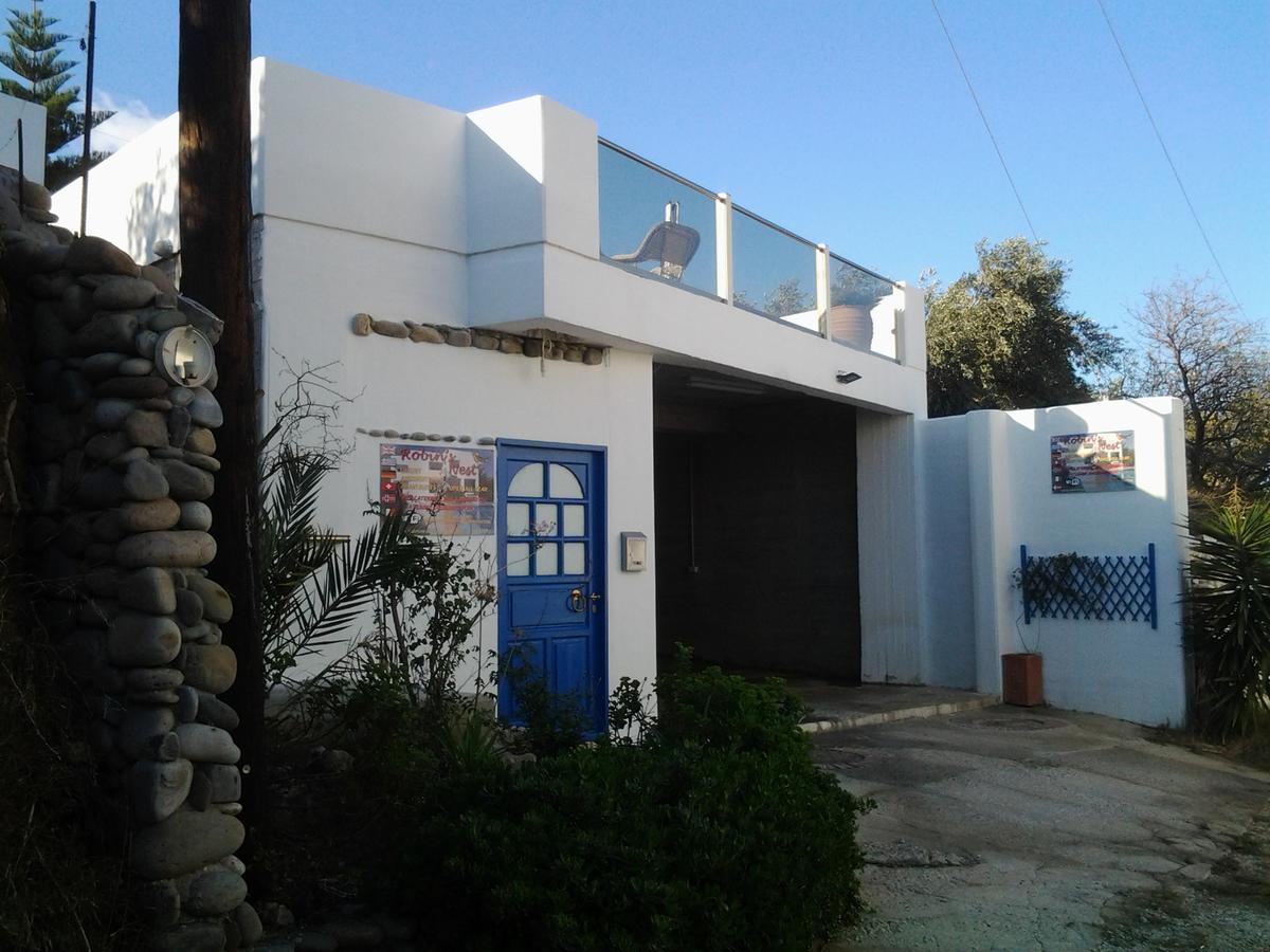 Robin'S Nest Afrata Apartamento Exterior foto